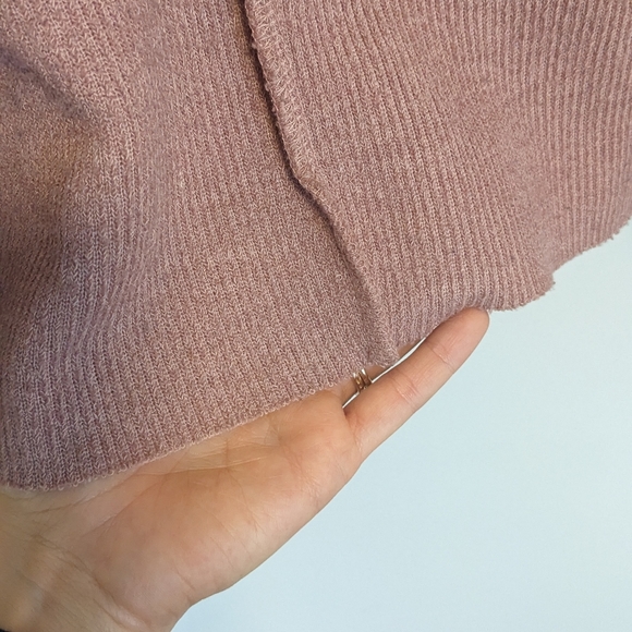 Urban Outfitters raw-hem mock neck knit sweater - Picture 7 of 9